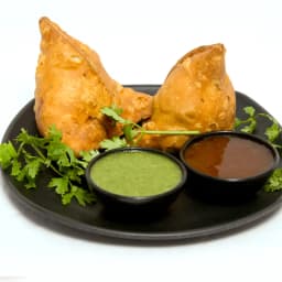 Samosas (2 pcs)